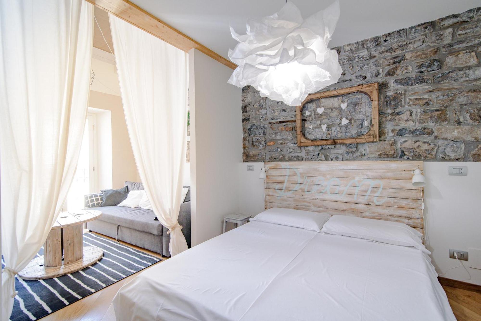 Gem Of The Lake - Luxury Apartment Como Old Town エクステリア 写真